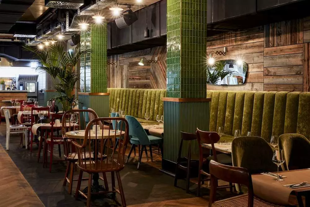 ✈ ÖSTERREICH | Wien - Max Brown 7th District Wien 4*, 2 Nächte - St...