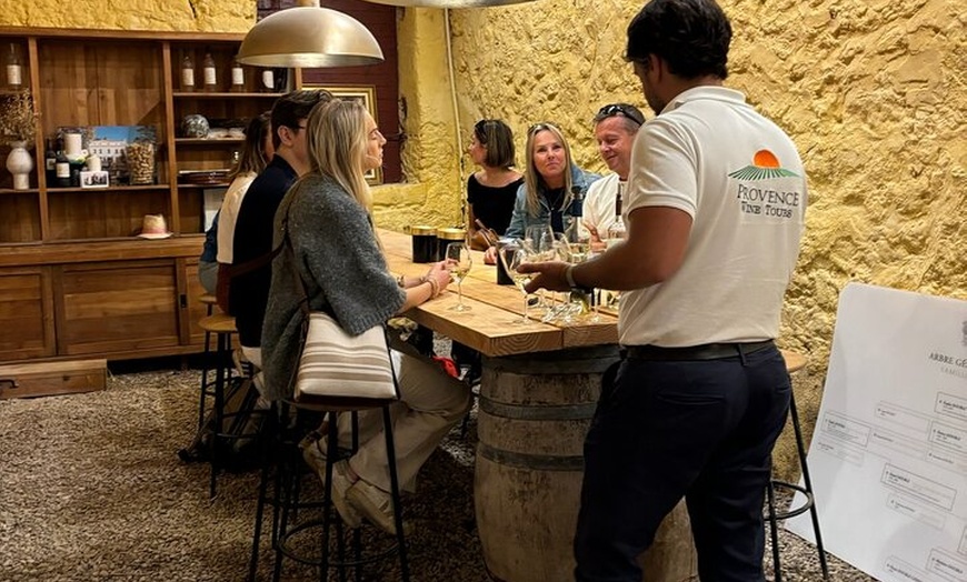 Image 12: Goût de Provence - Vins et paysages autour d'Aix-en-Provence
