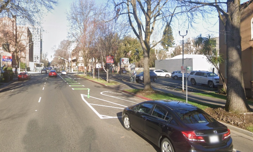 Image 1: Parking at Rad Lot