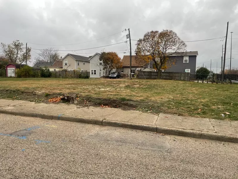 Parking at 1110 S. Kenwood Ave. - Lot K