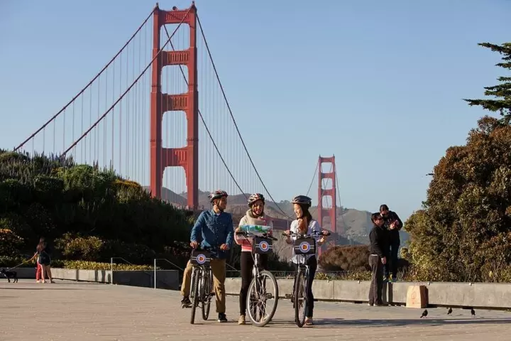 San Francisco: Scenic Marina Waterfront Bike Rental - Primary Image