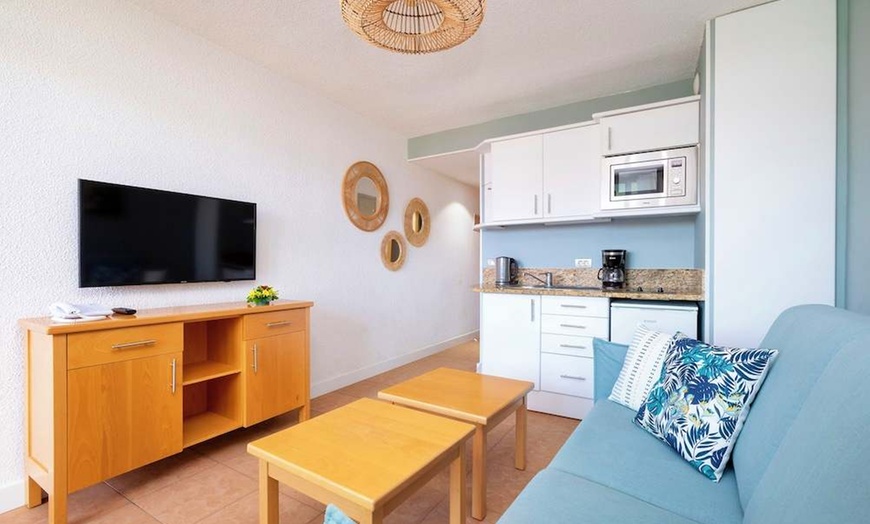 Image 8: ✈ GRAN CANARIA | Playa del Ingles - Mur Aparthotel Buenos Aires 3* ...