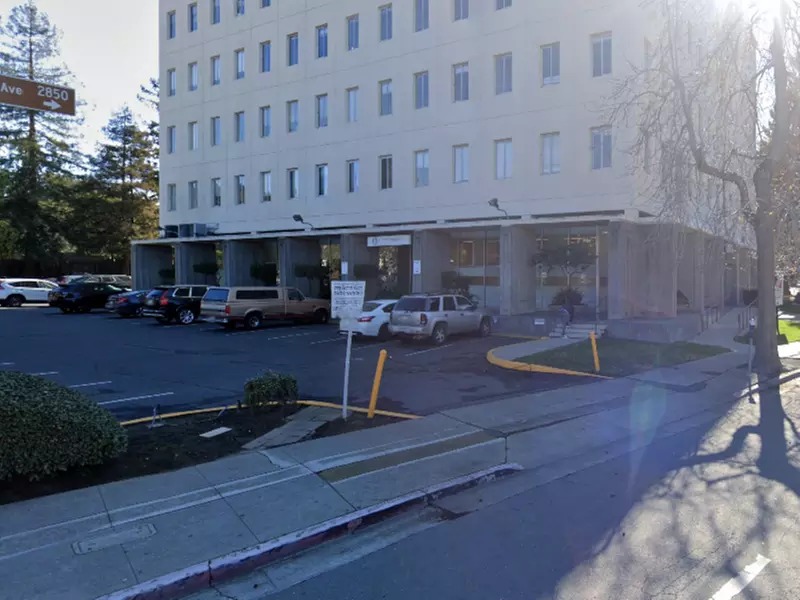 Parking at 2855 Telegraph Ave. Lot