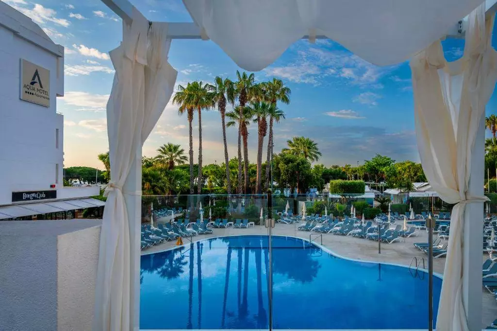 ✈ COSTA BARCELONA | Santa Susanna - Aqua Hotel Aquamarina & SPA 4*,...