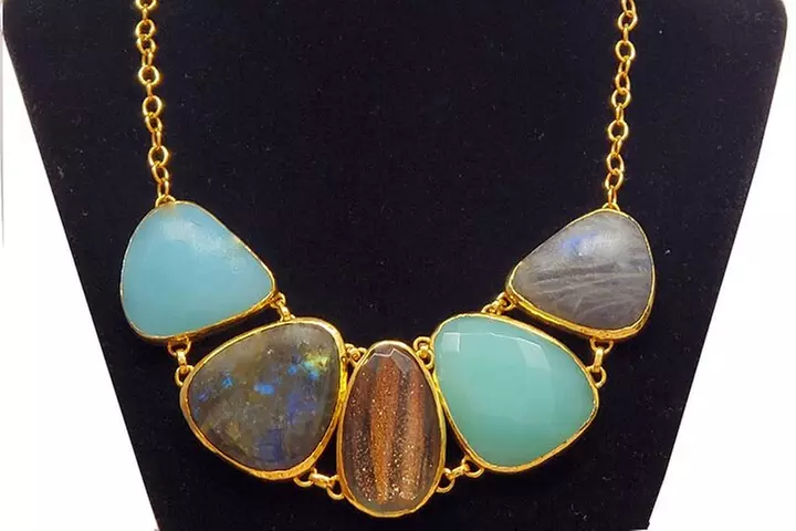 Sound Bath Meditation and Yoga Experience: Retail Therapy Gift for ...