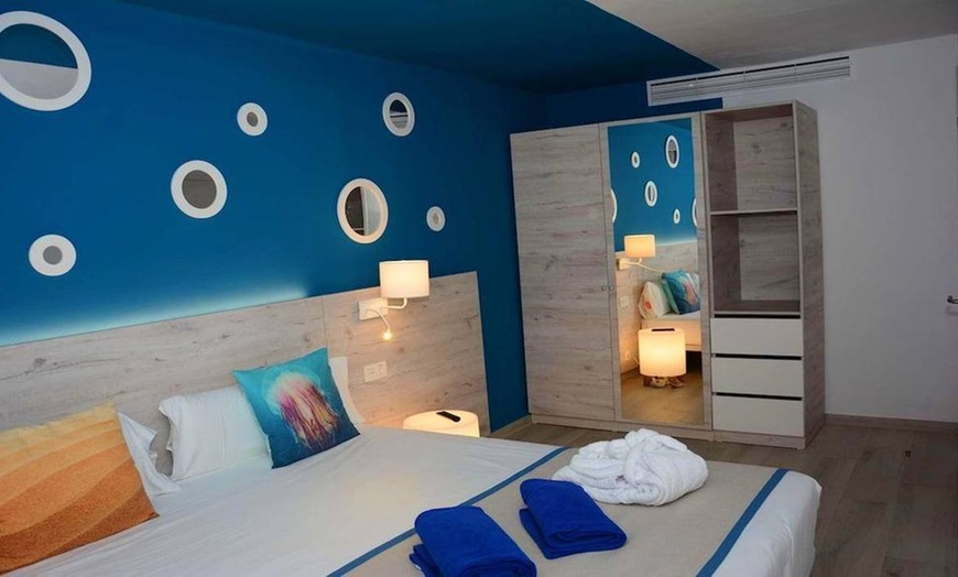 Image 7: ✈ LANZAROTE | Puerto del Carmen - R2 Bahía Kontiki Beach Apartments...