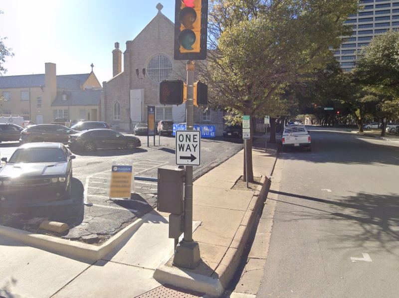 Parking at 917 Taylor St. Lot
