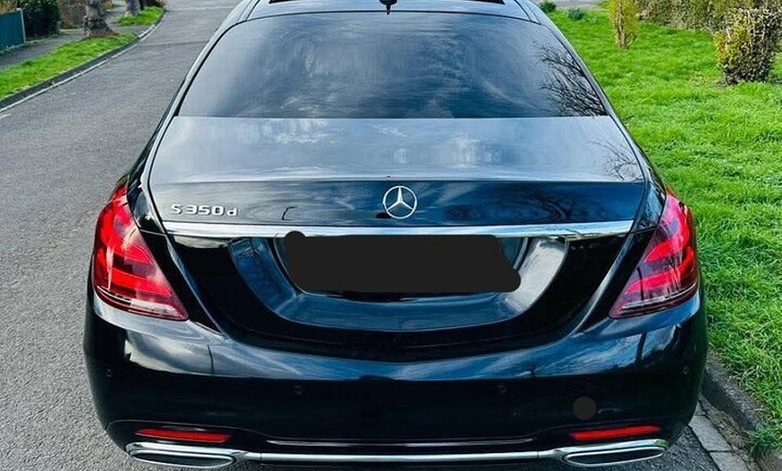 Image 2: London to Heathrow Airport Transfer