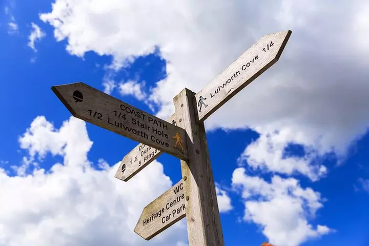 Lulworth Cove & Durdle Door Mini-Coach Tour from Bournemouth