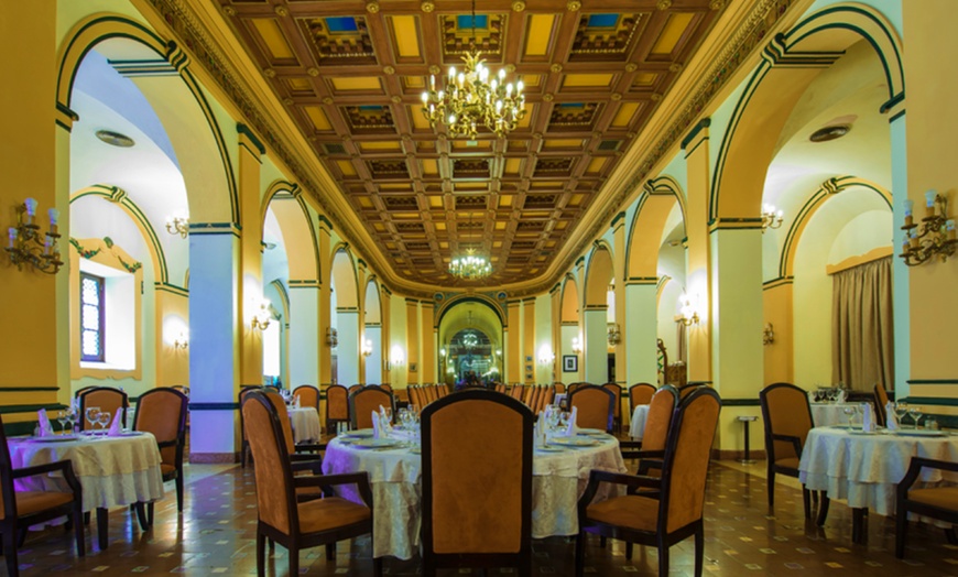 Image 9: ✈ CUBA | L'Avana - Viaggio combinato Hotel Nacional e Playa Vista A...