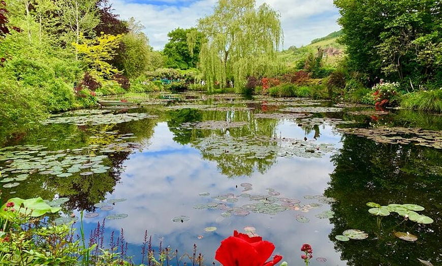 Image 1: Visite guidée privée de Versailles et Giverny avec déjeuner, au dép...