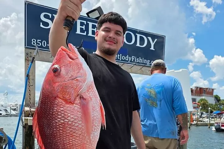 6 Hour Family Friendly Party Boat Fishing in Destin