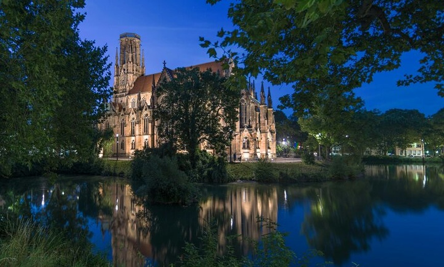 Image 11: Private Stuttgart 12-stündige Tour ab München mit kostenloser Fotog...