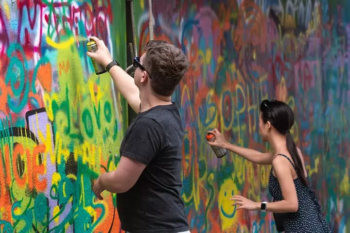 Wynwood Walls Admission and Official Spray Painting Experience