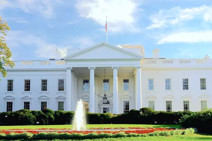 DC Bus Tour with 10+ Stops & Potomac Cruise, Optional US Capitol