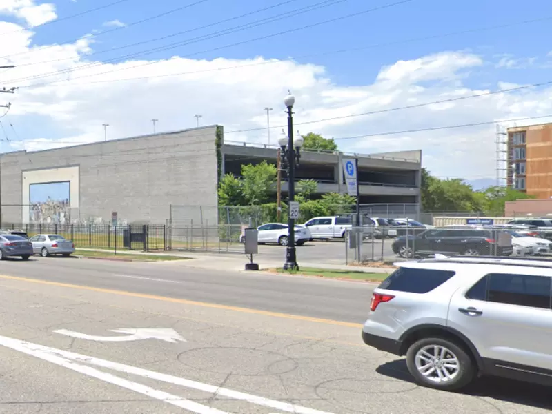 Parking at 6705 Lot