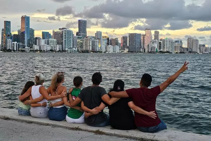 Miami Culture & City Tour – Little Havana with Free Mojito