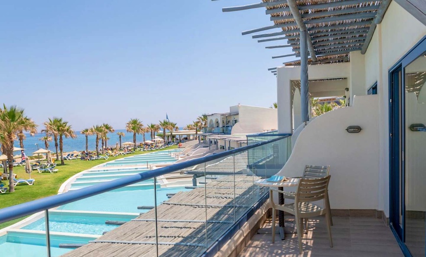 Image 7: ✈ CRÈTE | Hersonissos - Lyttos Beach 5* - Idéal famille