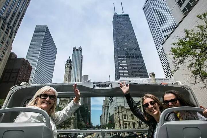 Big Bus Chicago: 48-Hour Hop-on Hop-off Tour & 360 CHICAGO Deck - Primary Image