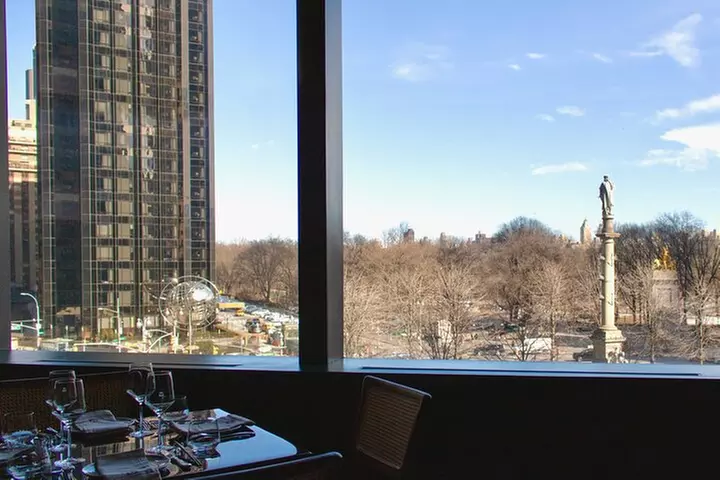 Thanksgiving Parade Indoor Viewing and Brunch Columbus Circle - Second Medium
