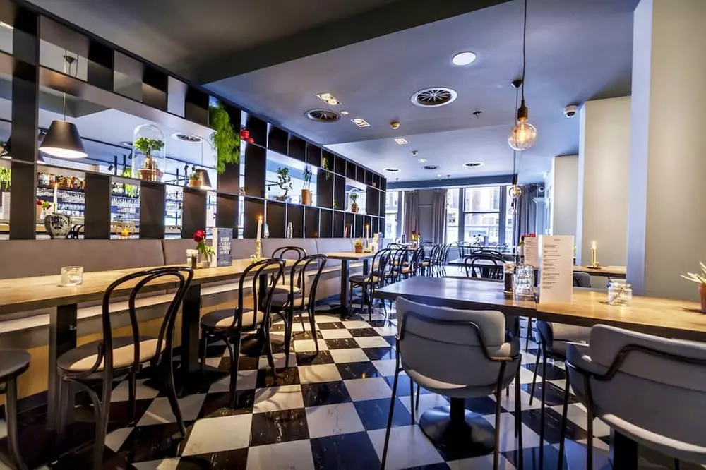 ✈ NIEDERLANDE | Amsterdam - Die Port van Cleve 4*, 2 Nächte - City ...