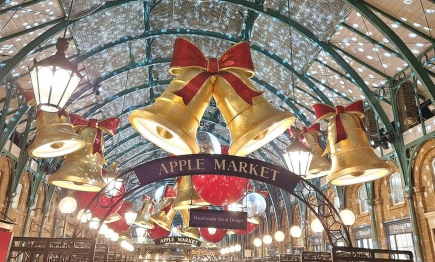 Image 3: Christmas Lights Guided Walking Tour