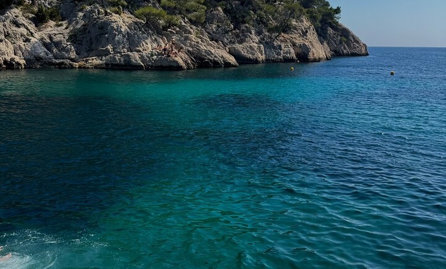 Image 7: Un Bateau Privatisé, dans les Calanques de Port d'Alon !