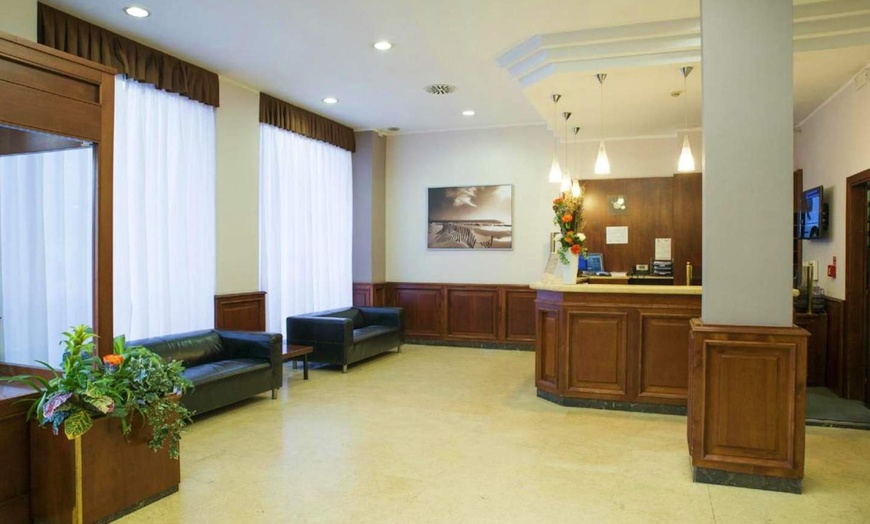 Image 8: ✈ ITALIA | Torino - Hotel Miramonti 3* - Centro città