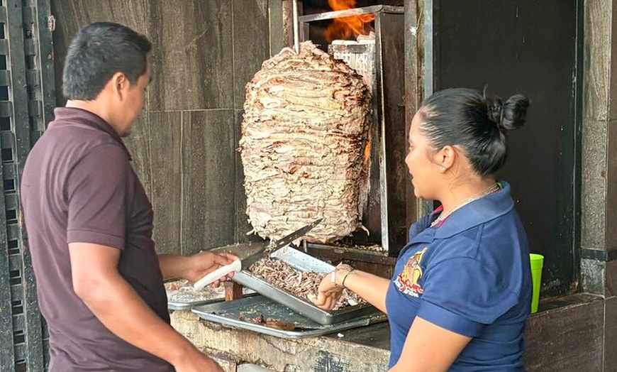 Image 4: Cancún City Taco Tour with Transportation