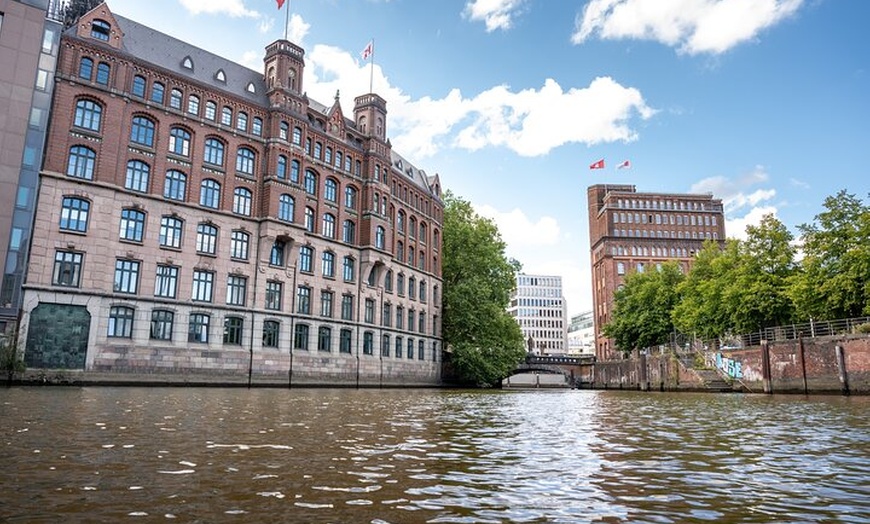 Image 27: Hamburg Historische Altstadt und 2. Weltkrieg Rundgang in Kleingruppe