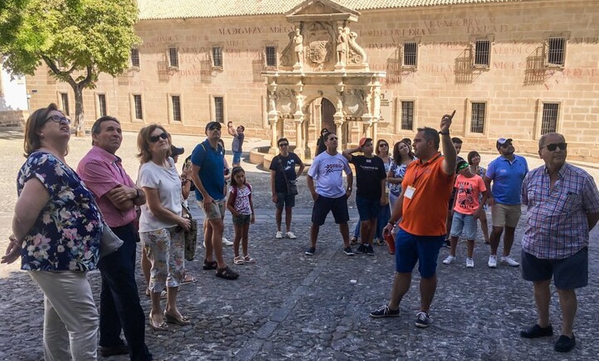 Image 12: Tour Por Baeza con Entrada a la Catedral