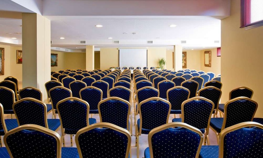 Image 42: ✈ COSTA DEL SOL | Marbella - BlueBay Banús 4*, 3 Nächte - Außenpool