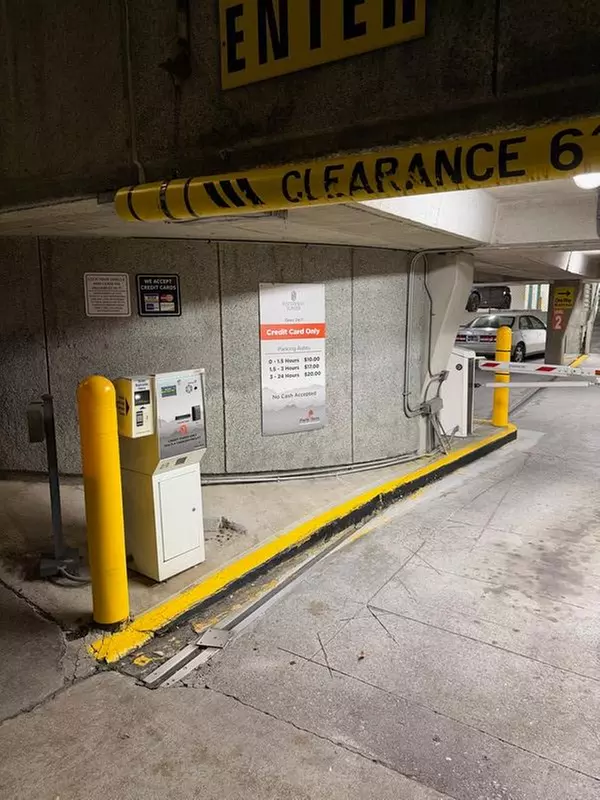 Parking at Riverview Tower Garage