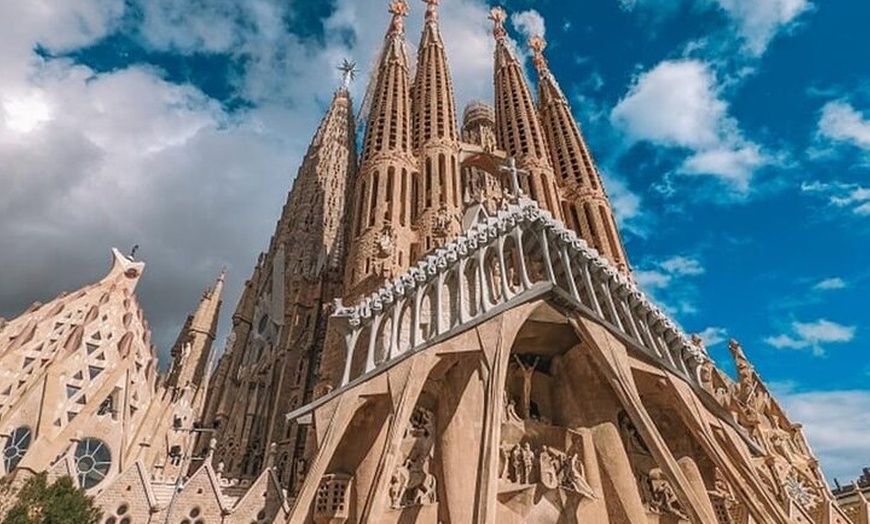 Image 5: Visita guiada a la Sagrada Familia de Barcelona sin colas