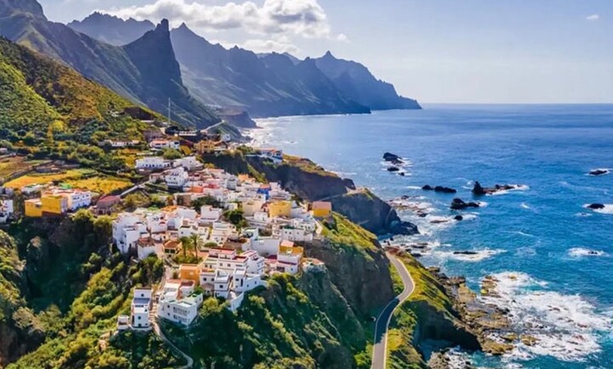 Image 8: Tour privado por Tenerife con guía en clase Mercedes V