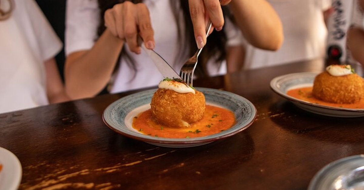 Tour gastronómico de tapas y sangría en Barcelona