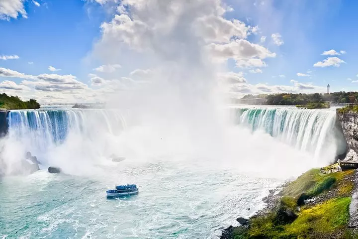 Best of Niagara Falls USA Tour with Cave & Maid of the Mist Boat