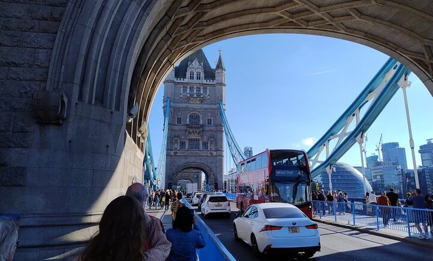 Image 5: Hike London (2-part tour with Borough Market Lunchbreak)