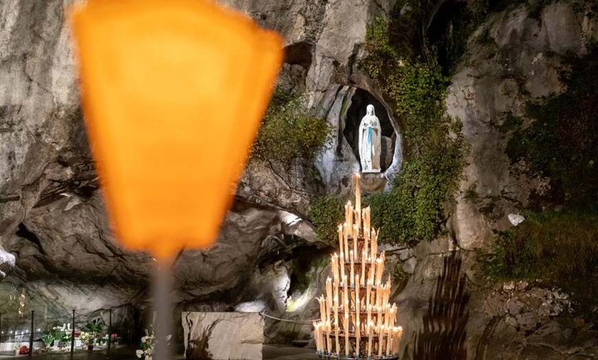Image 6: Excursion d'une journée à Lourdes au départ de Paris Sanctuaires et...