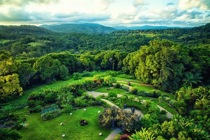 Near Gold Coast: Crystal Castle Admission Ticket