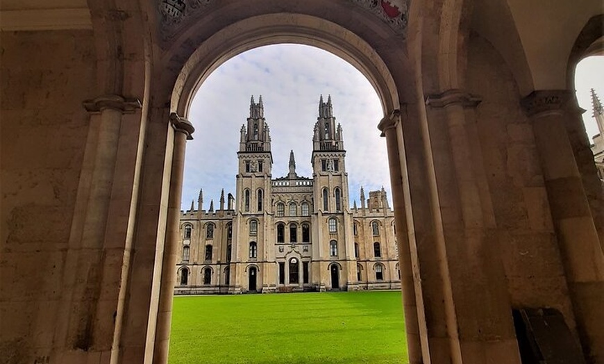 Image 1: 90 Minute Classic Walking Tour of Oxford