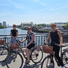 Image 3: Das echte Berlin - Street, Food und History - Tasty Bike Tour