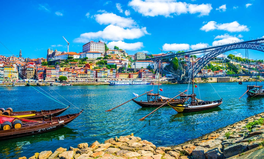 Image 2: ✈ PORTUGAL | Porto - Le Douro, joyau inépuisable et traditions ance...