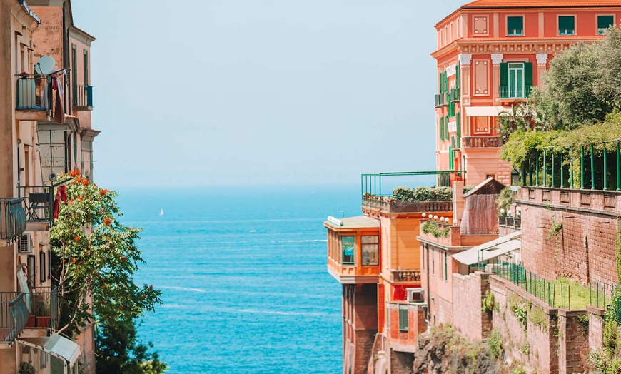 Image 3: ✈ ITALIE | Naples - Escapade à Sorrente, visite privée 4* - Découverte