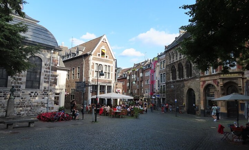 Image 2: Aachen Highlights Halbtägige private Wanderung