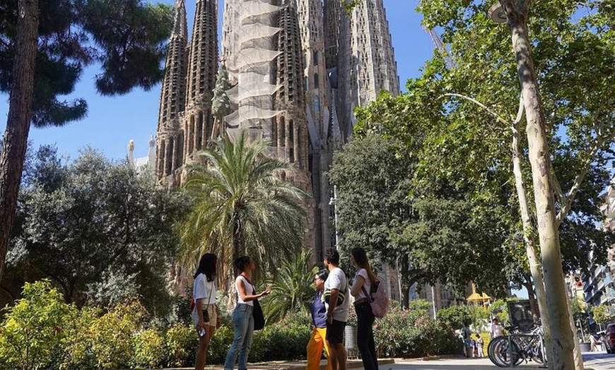 Image 5: Visita guiada Sagrada Familia & Park Güell