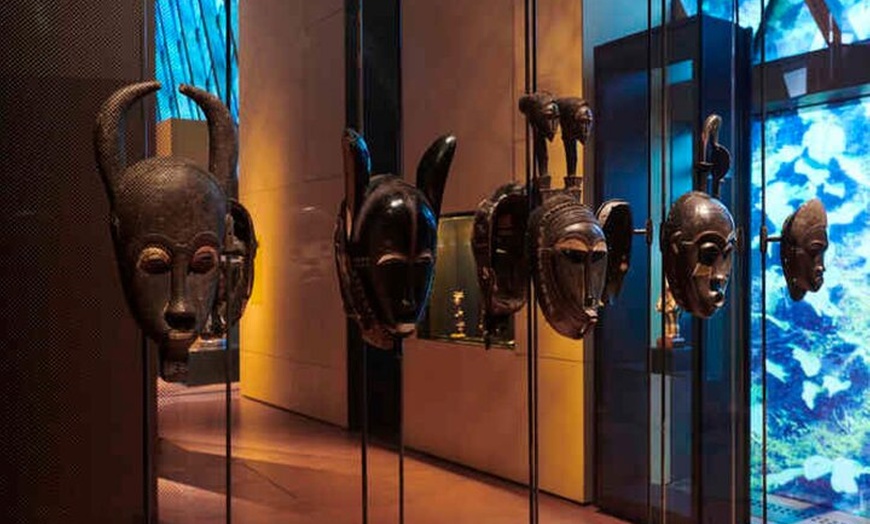 Image 26: Musée du Quai Branly et shopping à Beaugrenelle Paris