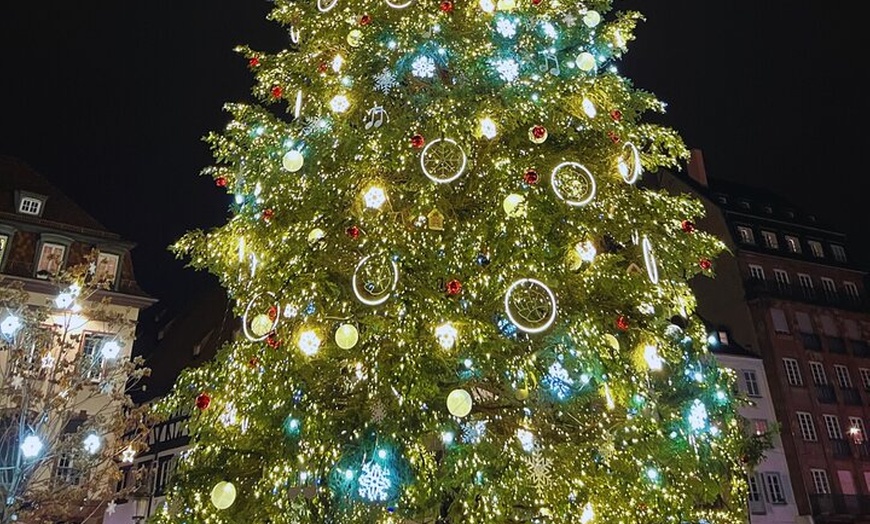 Image 2: Strasbourg : Visite Marché de Noël | Guide officiel agréé