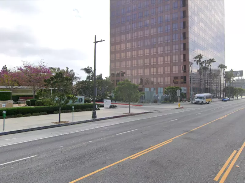 Parking at 6420 Wilshire Blvd. Garage - Second Medium