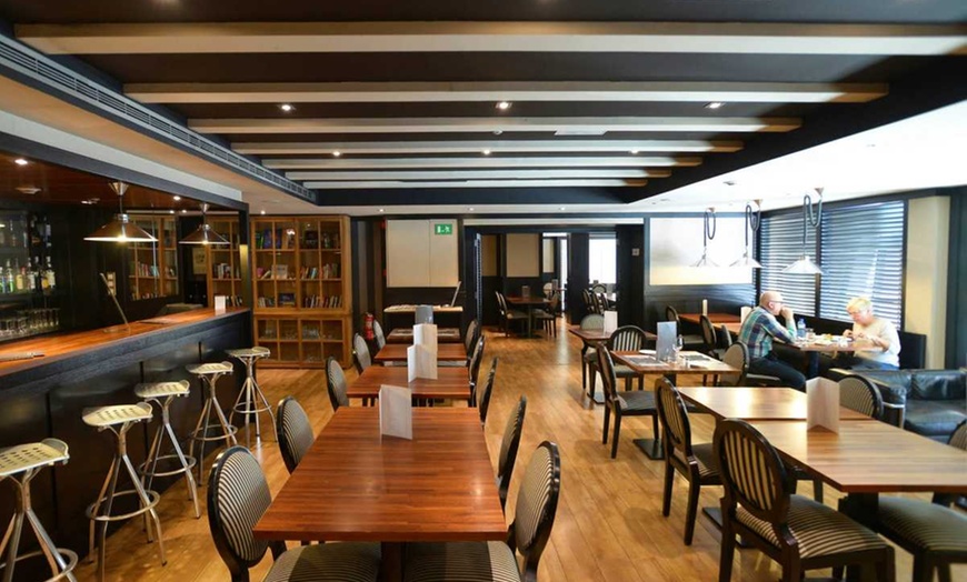 Image 6: ✈ ESPAGNE | Barcelone - Hotel Europark 3* - Petit-déjeuner inclus